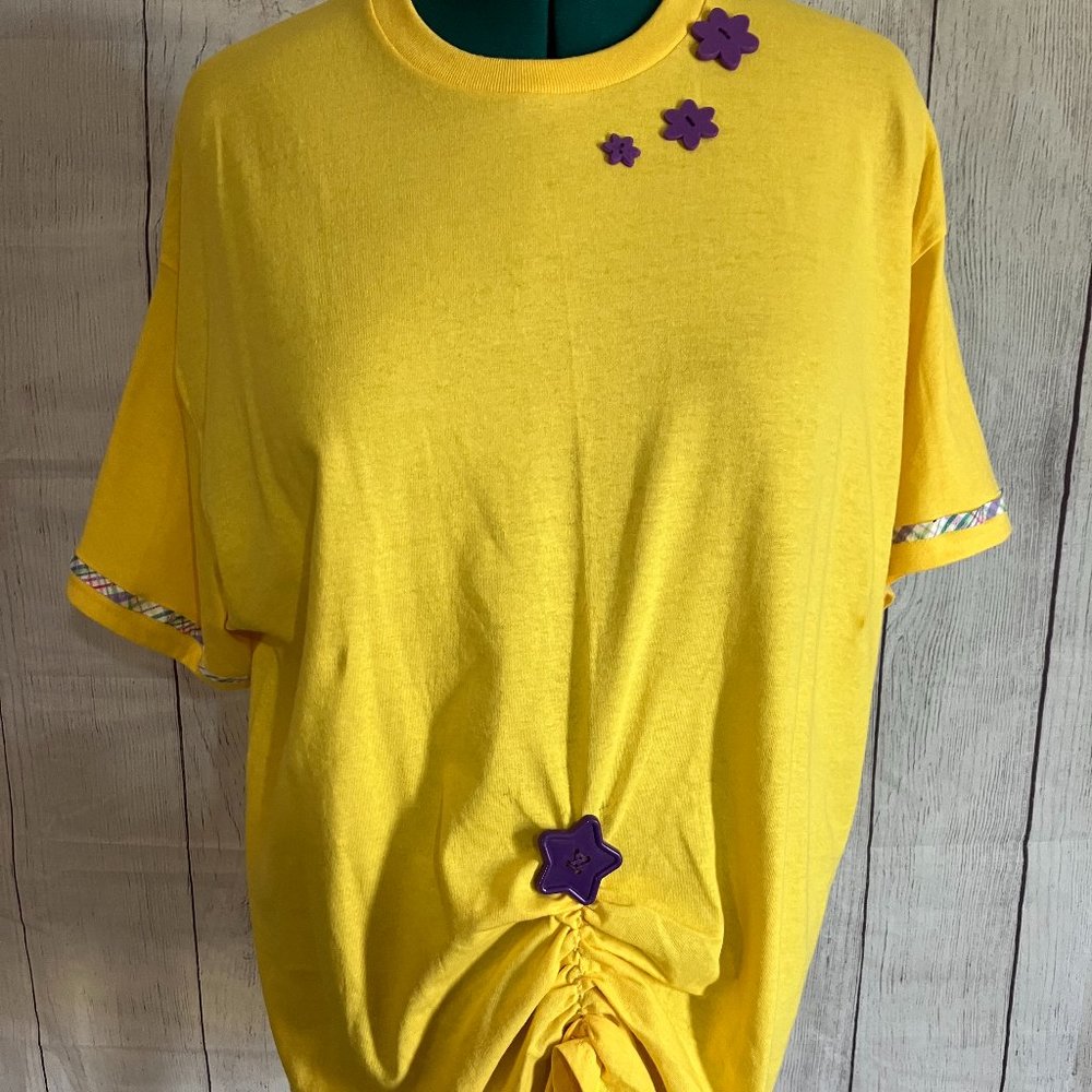 209 scoop neck with gathered waist and button and ribbon accents
